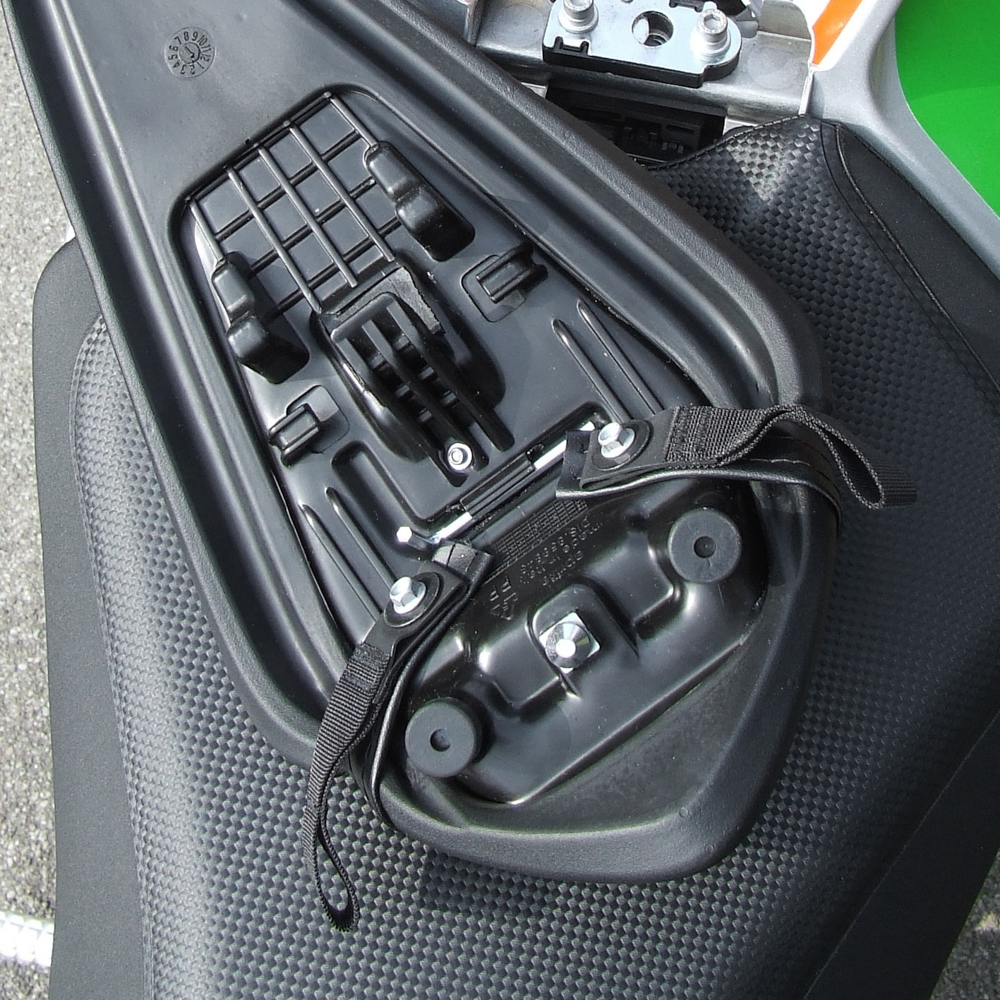 Kriega US drypack montageset voor Aprilia Tuono V4 Factory / RR & RSV4 RF / RR